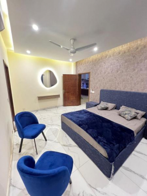 2 bedroom luxury apartment in river Loft apartments